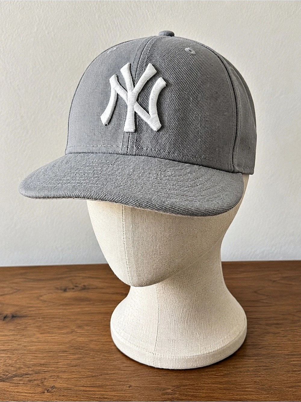 New Era 59FIFTY Gray Fitted Hat Size 7 1/2